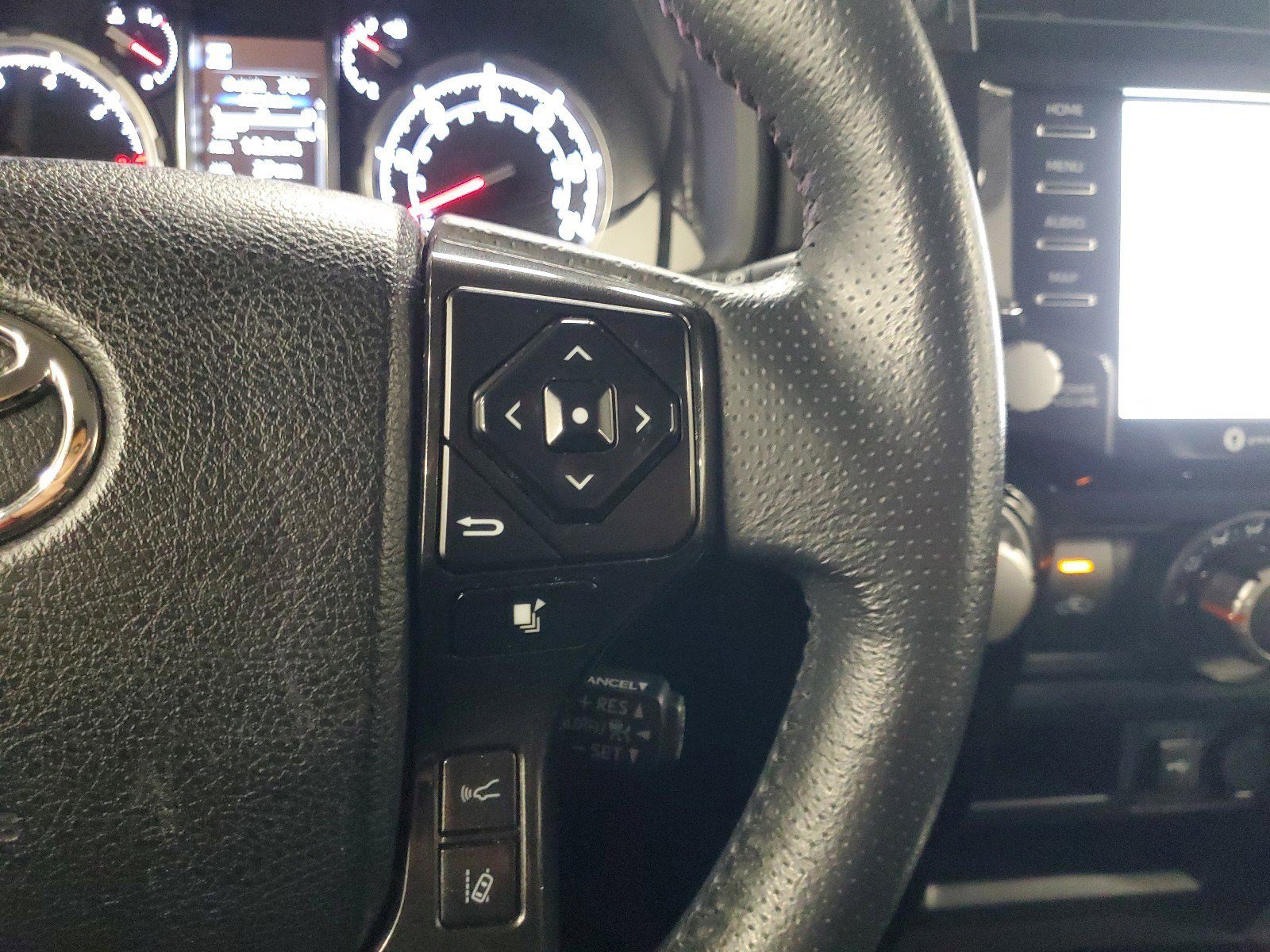 Used 2021 Toyota 4Runner TRD Off-Road AWD/4WD image 24