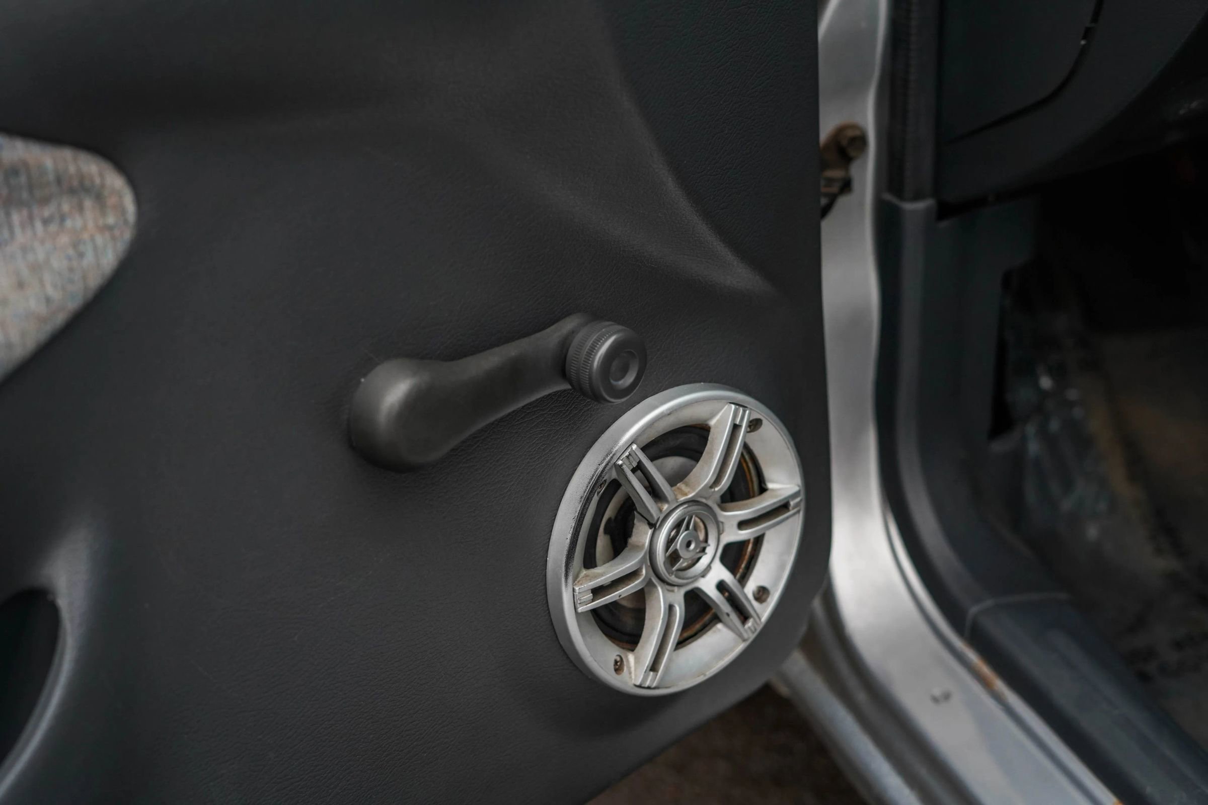 Used 2001 Daewoo Lanos S image 10