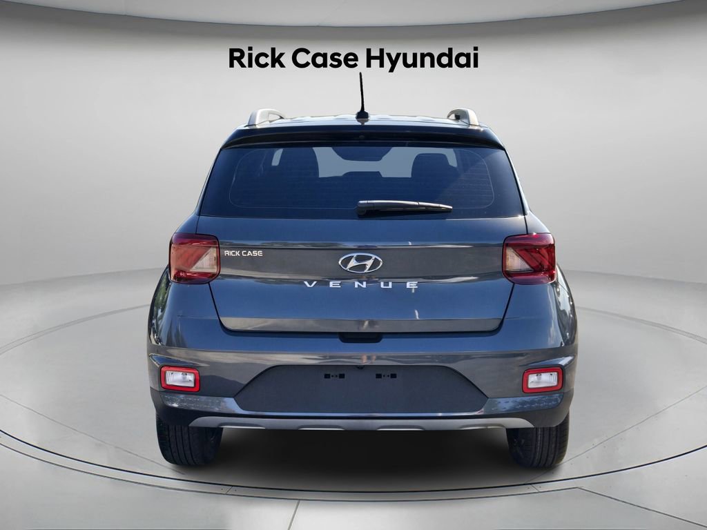 Certified 2025 Hyundai Venue Limited image 5