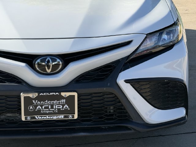 Used 2024 Toyota Camry SE FWD image 8