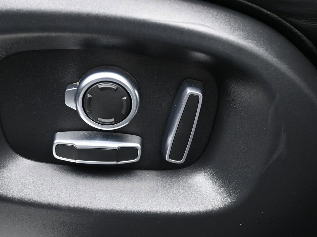 Used 2016 Land Rover Range Rover Sport HSE image 31