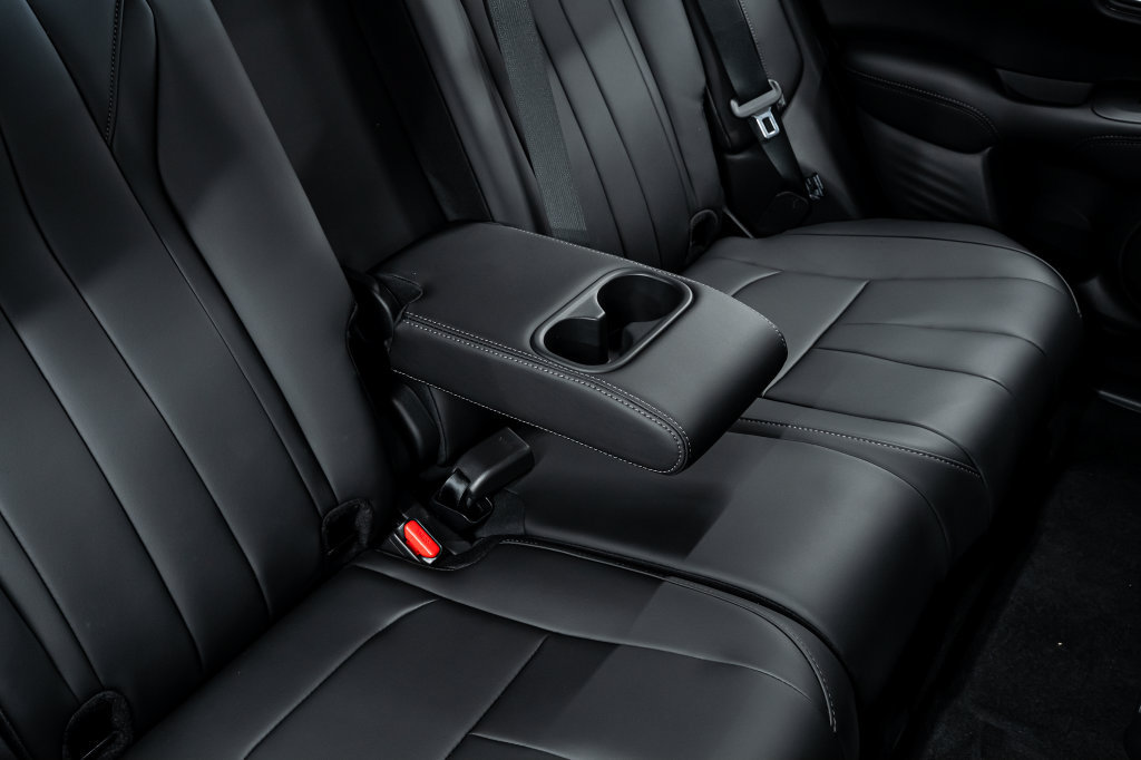 New 2026 Acura ADX FWD image 31