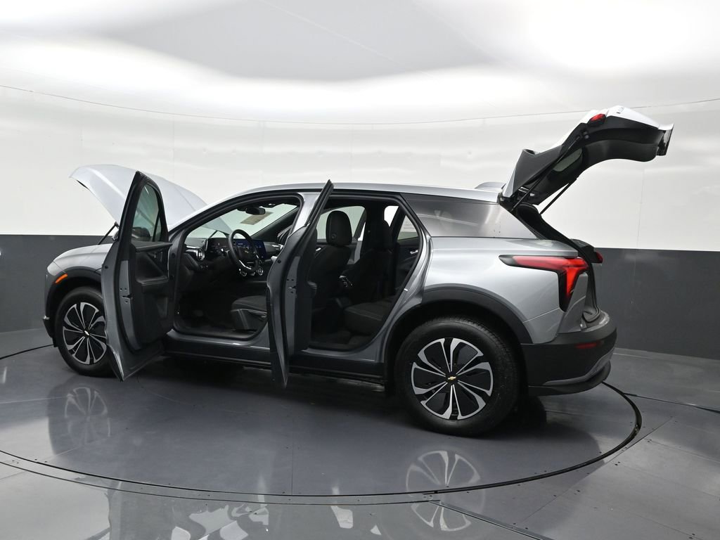 Used 2025 Chevrolet Blazer EV LT image 36