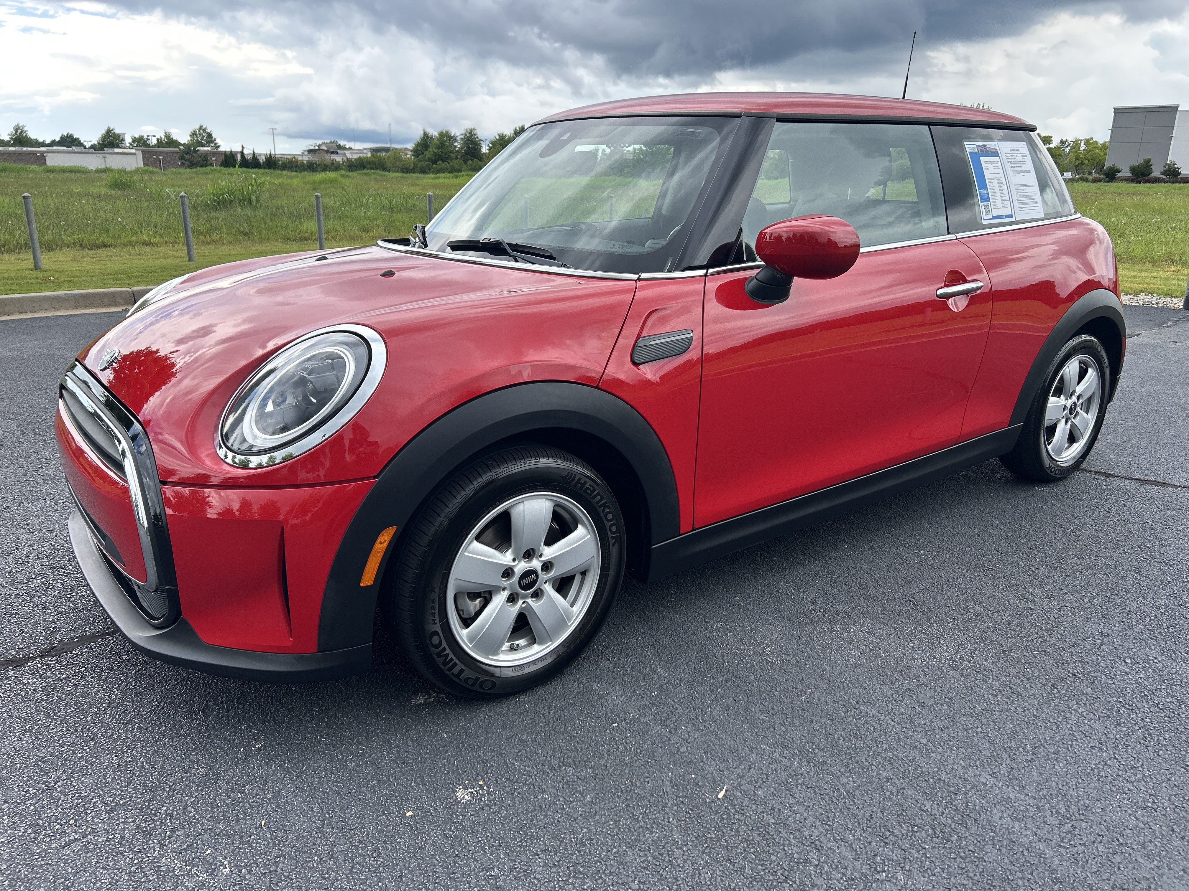 Used 2024 MINI Cooper 2-Door Hardtop FWD image 5