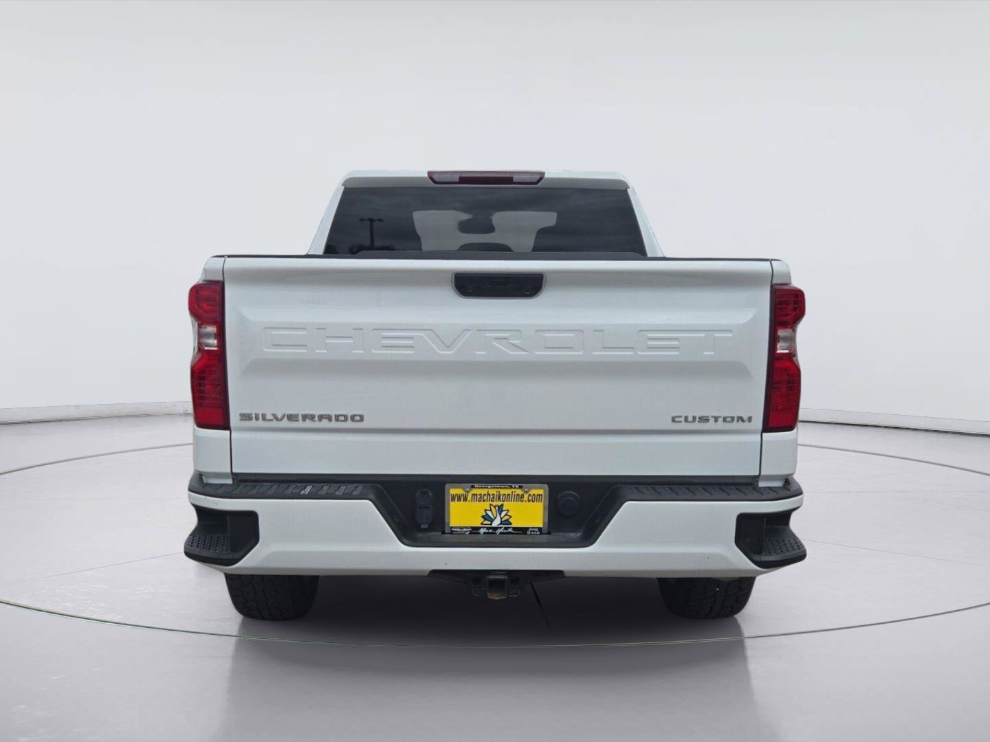 Used 2024 Chevrolet Silverado 1500 Custom RWD image 4