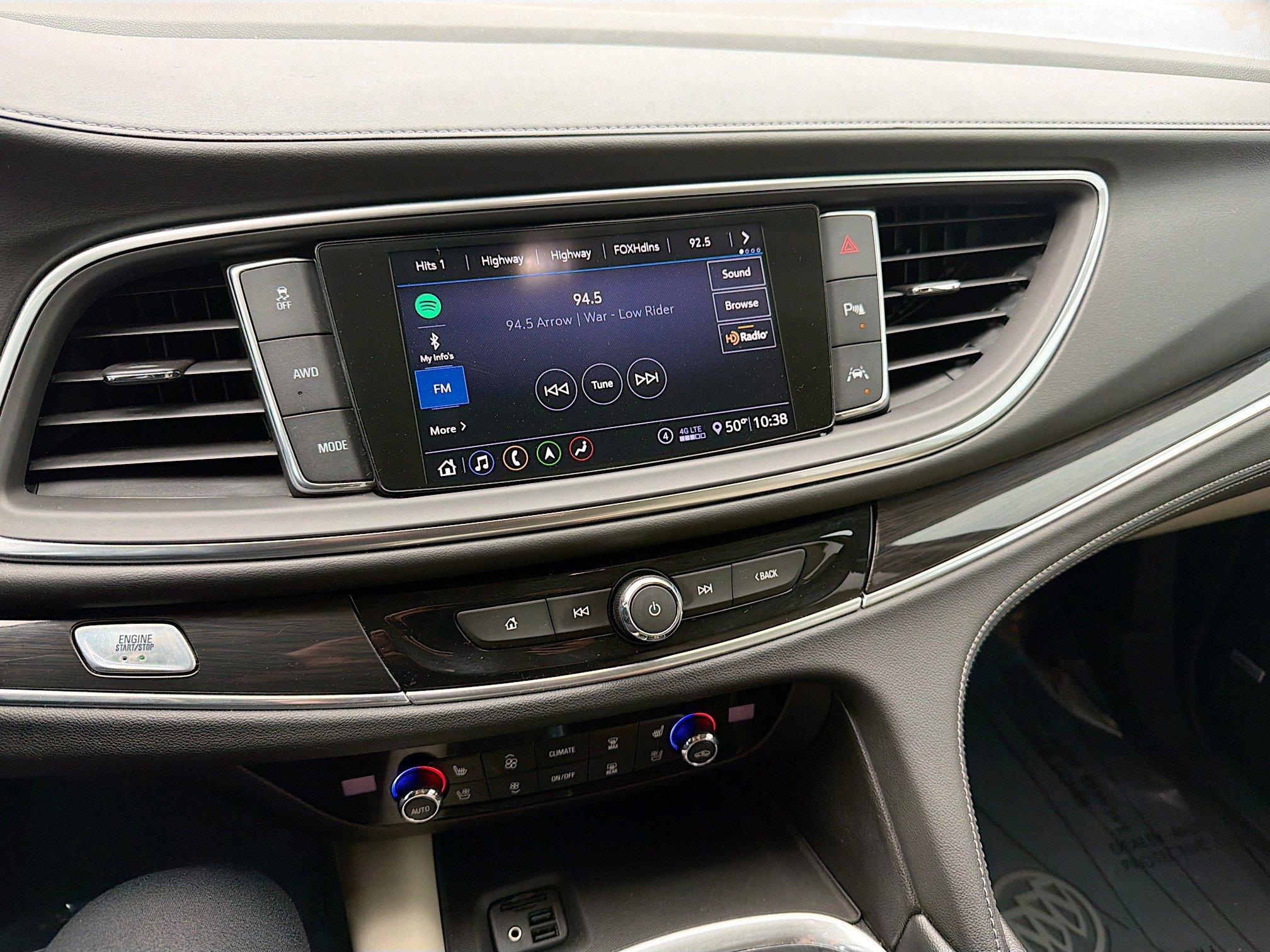 Used 2020 Buick Enclave Premium w/ Surround and Sites Package image 29