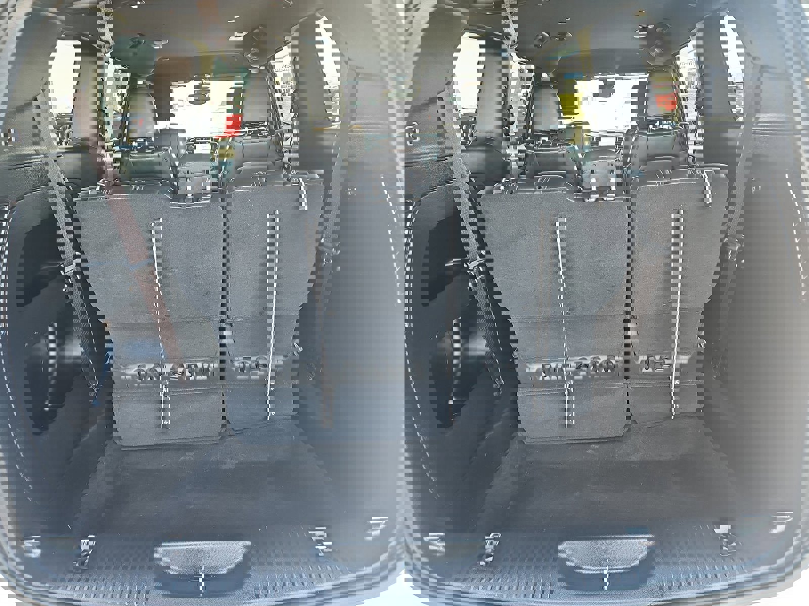 Used 2025 Chrysler Pacifica Select image 22