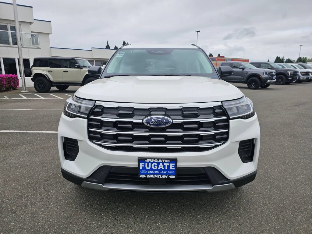 New 2025 Ford Explorer Active AWD/4WD image 3