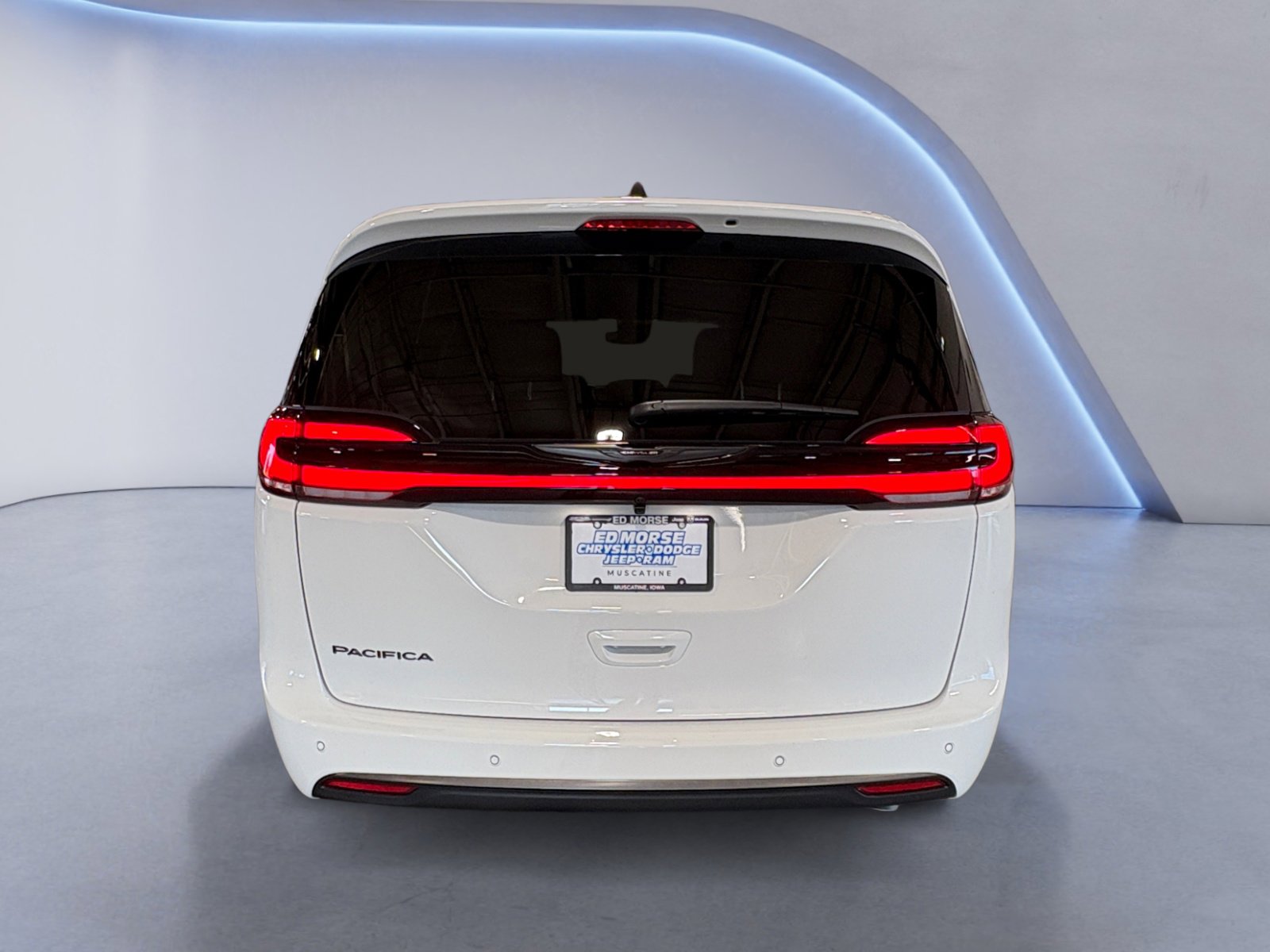 New 2026 Chrysler Pacifica Select image 4