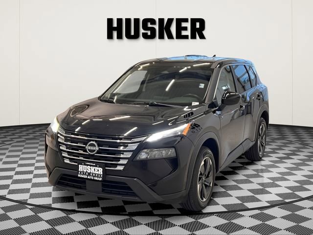 Used 2025 Nissan Rogue SV AWD/4WD image 4
