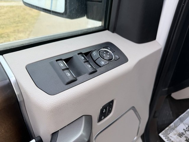 Used 2019 Ford F150 Limited image 12