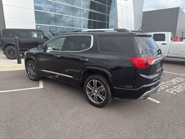 Used 2019 GMC Acadia Denali image 5