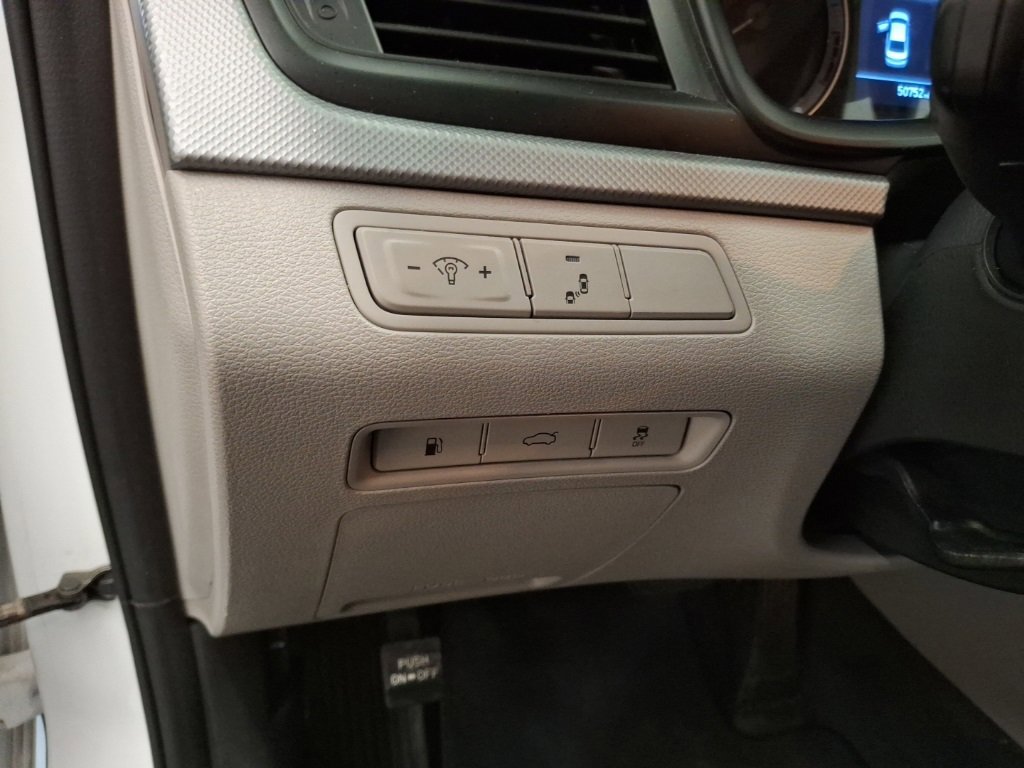 Used 2019 Hyundai Sonata SE image 16