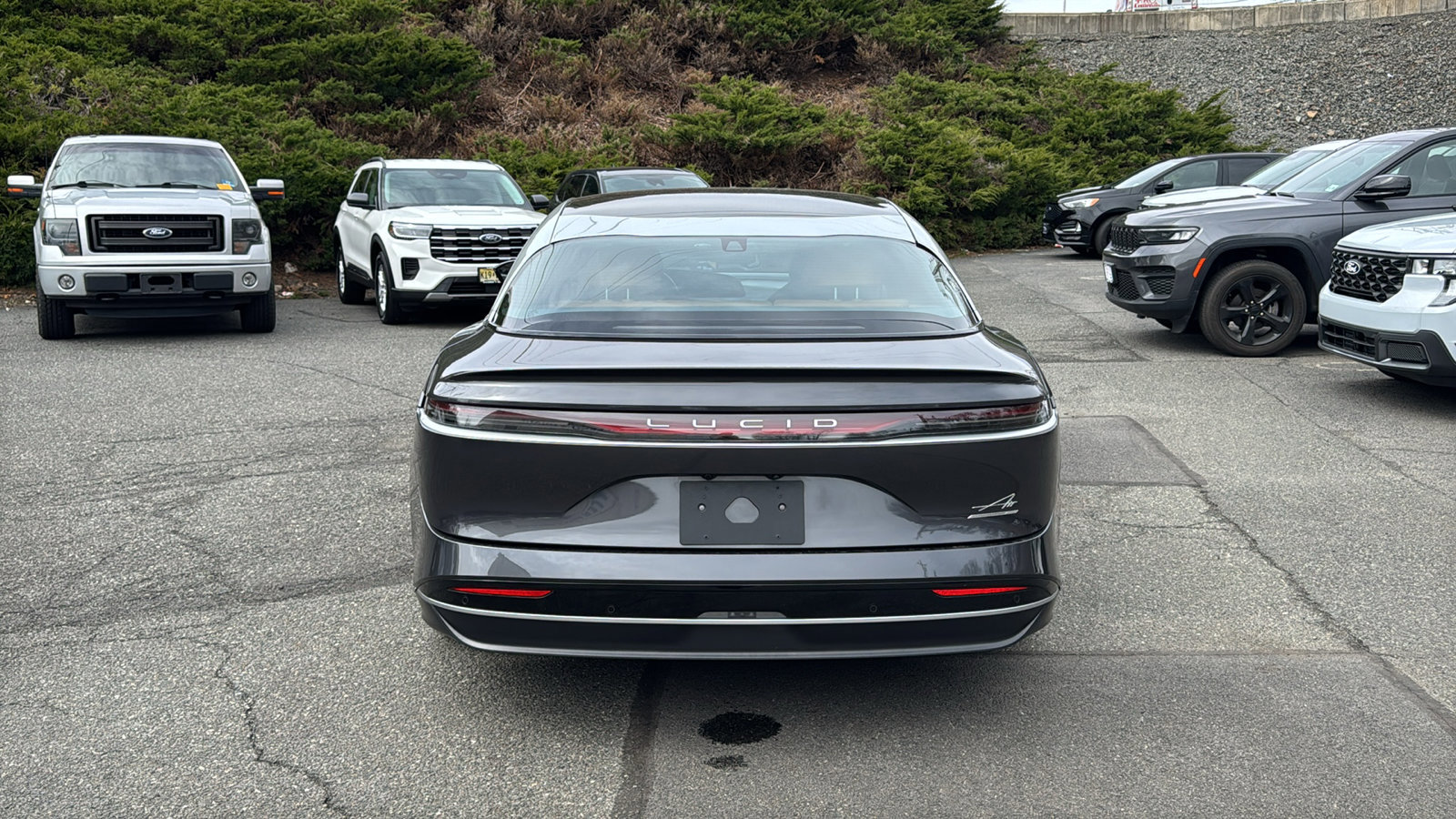 Used 2023 Lucid Air Grand Touring image 8