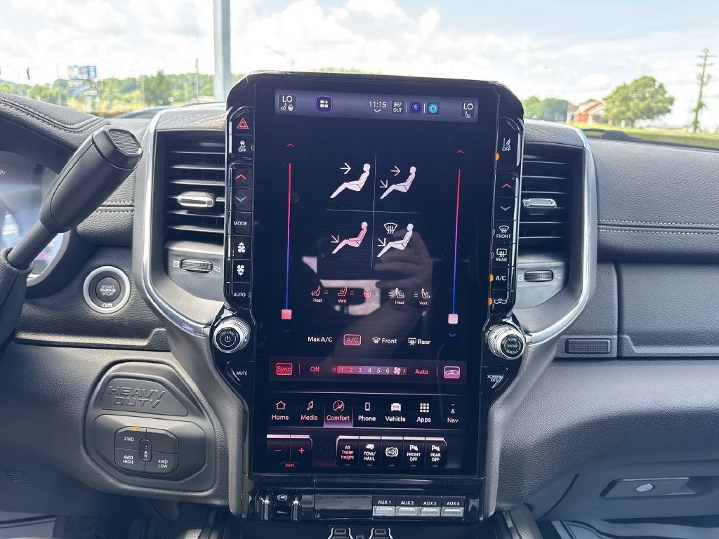 New 2026 RAM 3500 Laramie AWD/4WD image 19