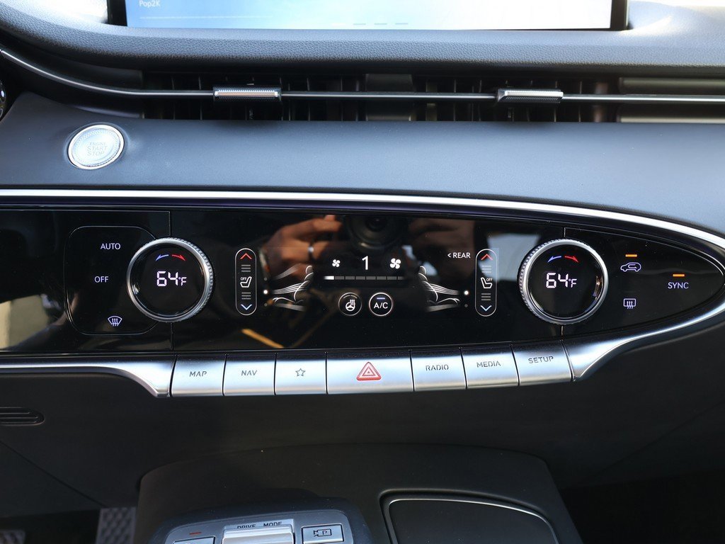 Used 2023 Genesis GV70 2.5T w/ Advanced Package image 61