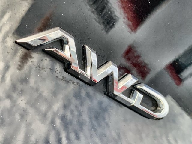 Used 2023 Toyota Crown AWD/4WD image 40