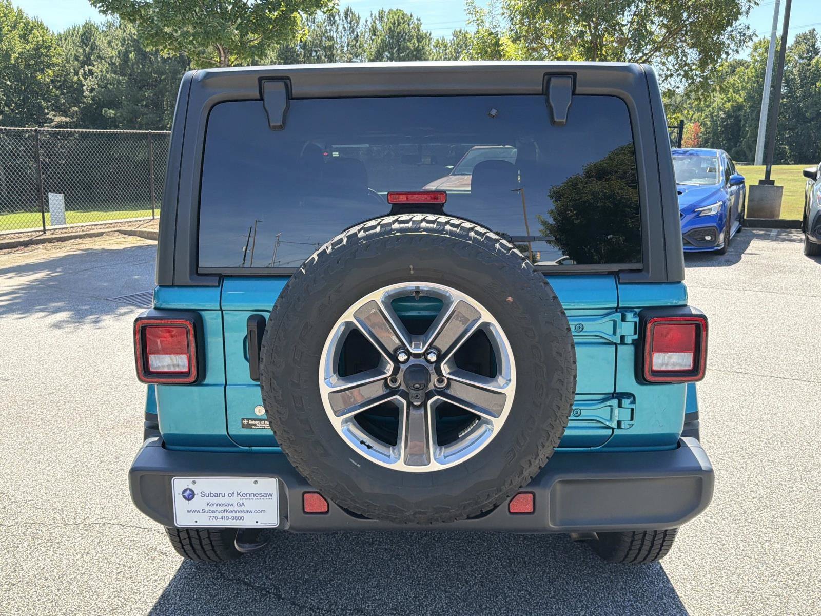 Used 2019 Jeep Wrangler Unlimited Sahara AWD/4WD image 8