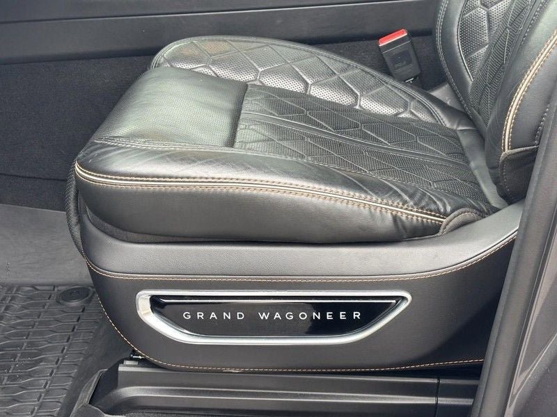 Used 2022 Jeep Grand Wagoneer Series III image 27