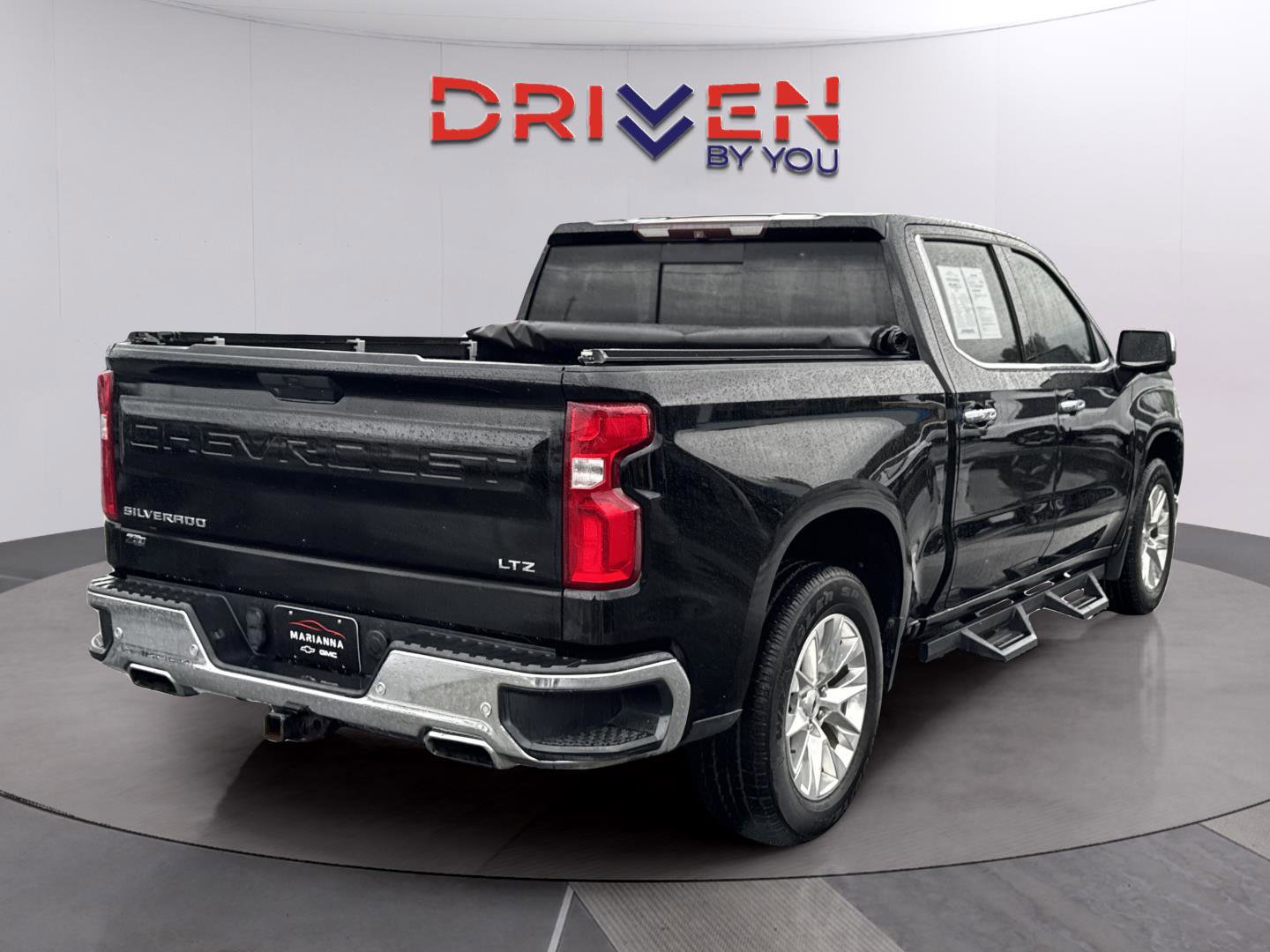 Used 2019 Chevrolet Silverado 1500 LTZ w/ LTZ Premium Package AWD/4WD image 5
