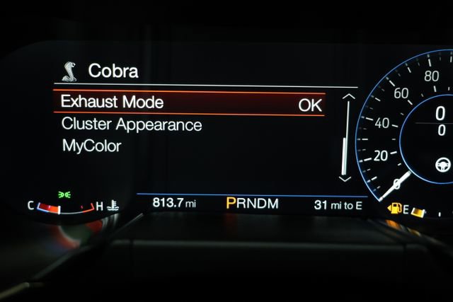 Used 2022 Ford Mustang Shelby GT500 w/ Technology Package image 95
