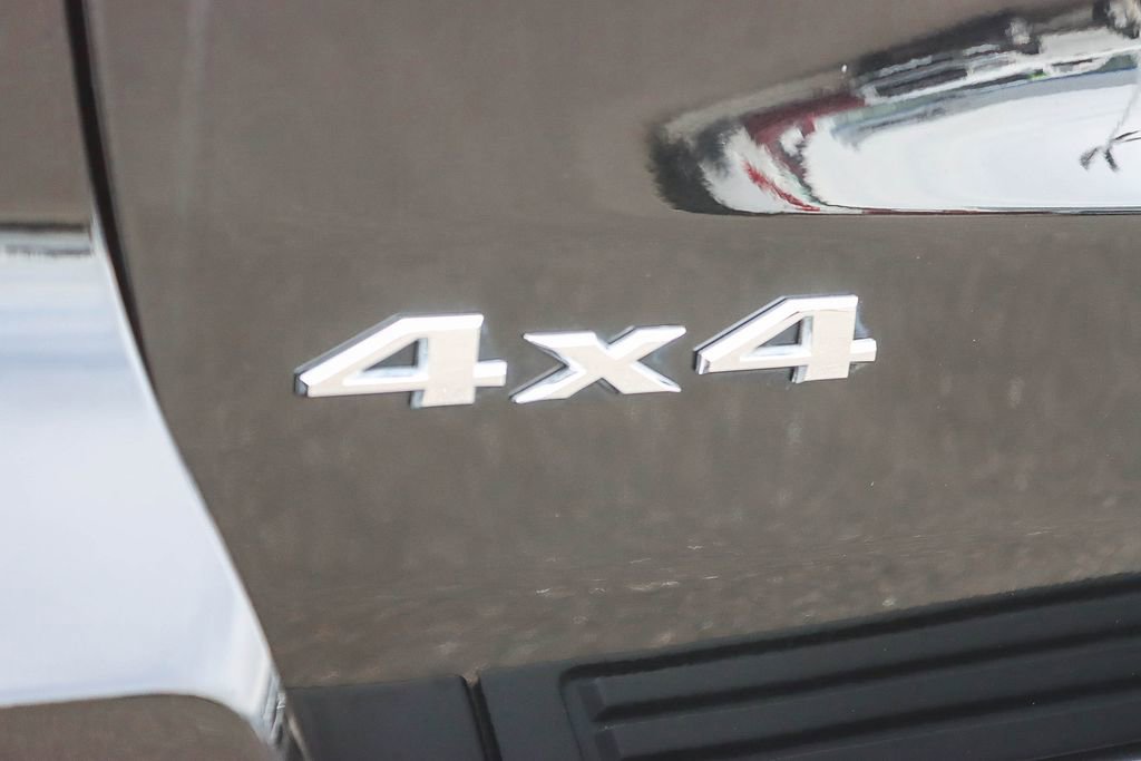 Used 2022 Jeep Grand Cherokee Laredo X image 9