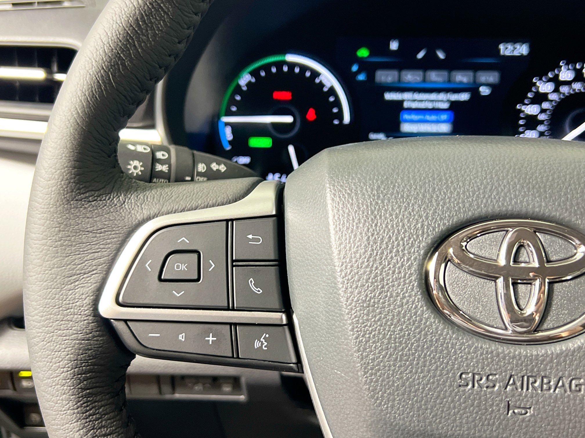 New 2026 Toyota Sienna XLE image 18