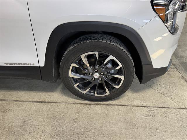 Certified 2022 GMC Terrain SLT w/ Infotainment Package II AWD/4WD image 7