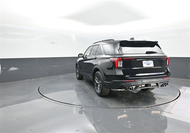 New 2026 Ford Explorer ST w/ Sun And Sound Package image 5