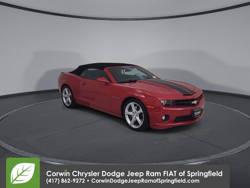 Used 2013 Chevrolet Camaro SS RWD image 3