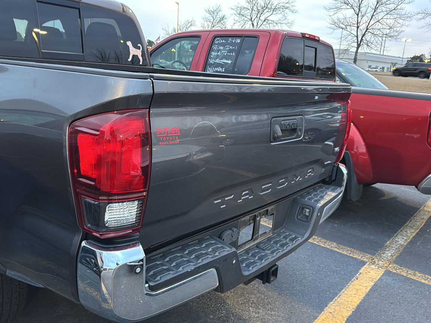 Used 2018 Toyota Tacoma SR5 image 8