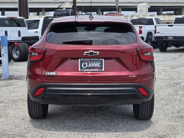 Used 2024 Chevrolet Trax RS FWD image 6