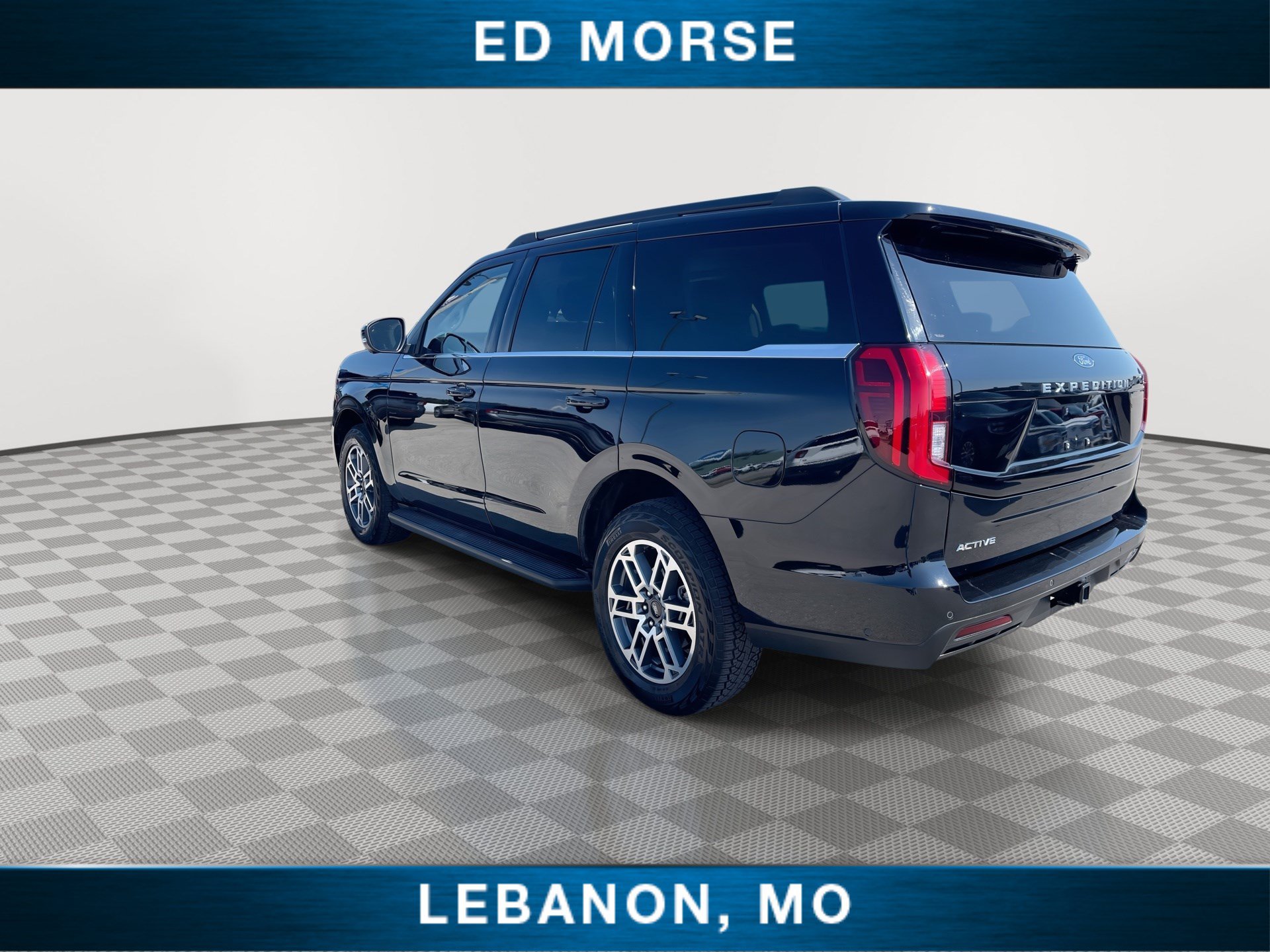 Certified 2025 Ford Expedition Active AWD/4WD image 6