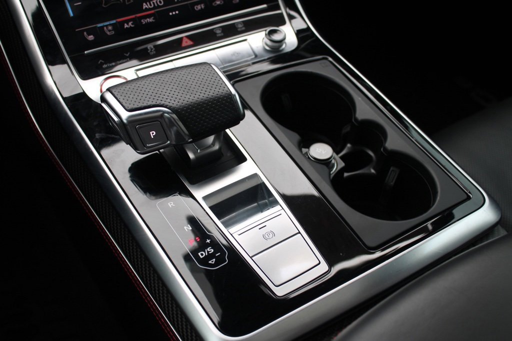 Used 2020 Audi RS Q8 w/ Carbon Optic Package image 24