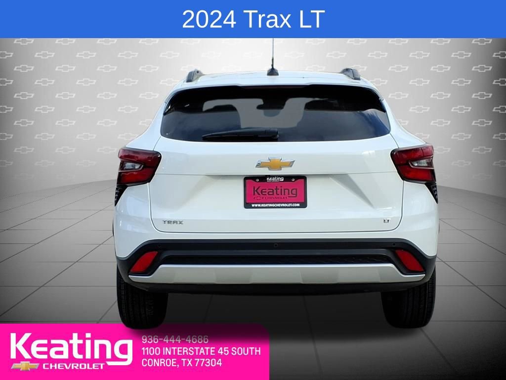 Used 2024 Chevrolet Trax LT w/ Driver Confidence Package FWD image 7