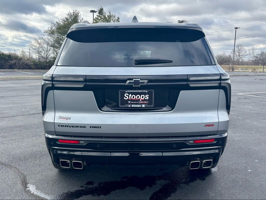 Used 2024 Chevrolet Traverse RS w/ LPO, Floor Liner Package image 6