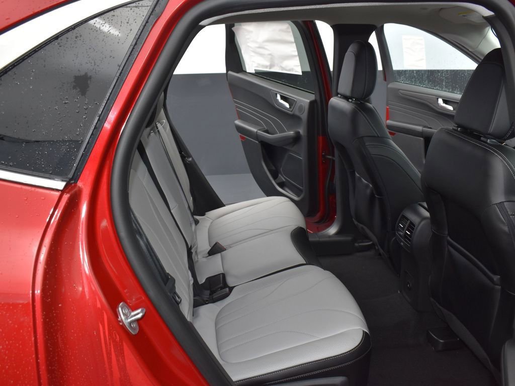 New 2025 Ford Escape SE w/ PHEV Premium Package FWD image 14