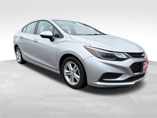 Used 2016 Chevrolet Cruze LT image 1