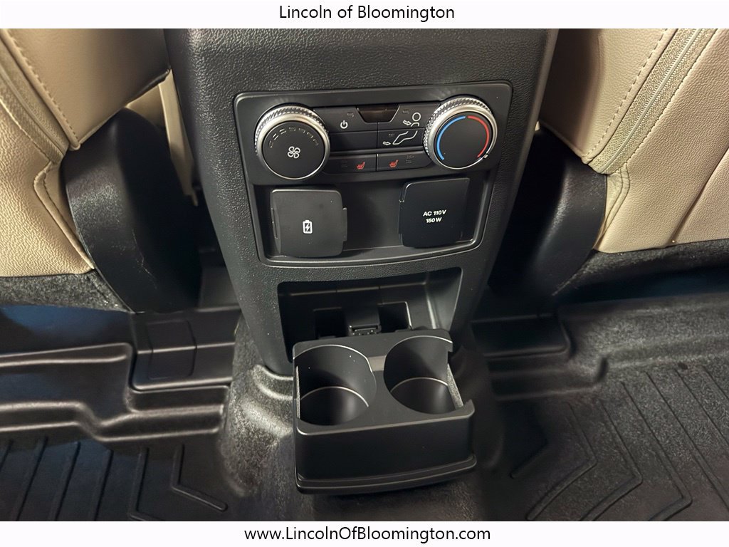 Used 2022 Ford Explorer Limited w/ Equipment Group 301A AWD/4WD image 13