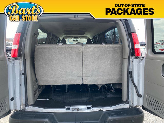 Used 2019 Chevrolet Express 3500 LS RWD image 8