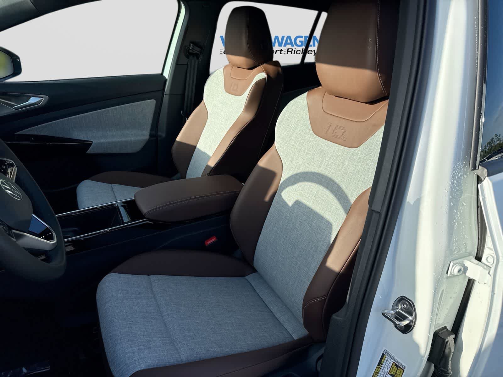 New 2026 Volkswagen ID.4 Pro RWD image 15
