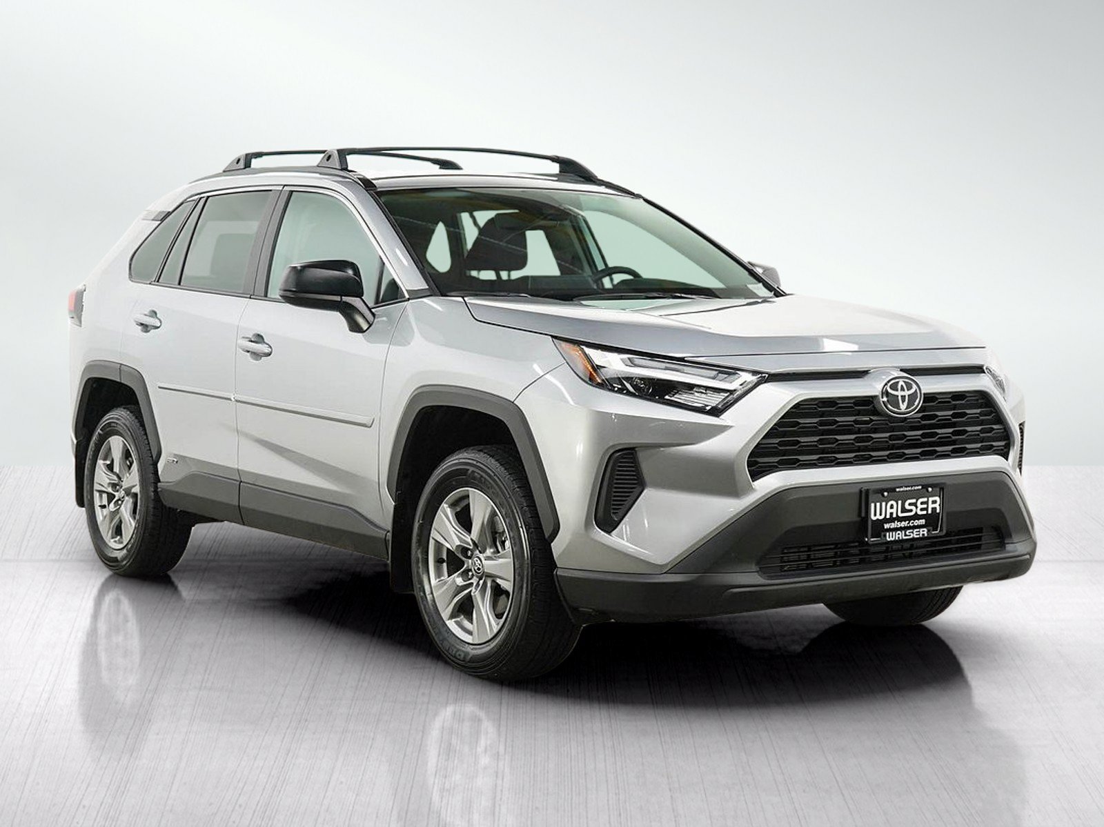 Used 2025 Toyota RAV4 LE AWD/4WD image 7