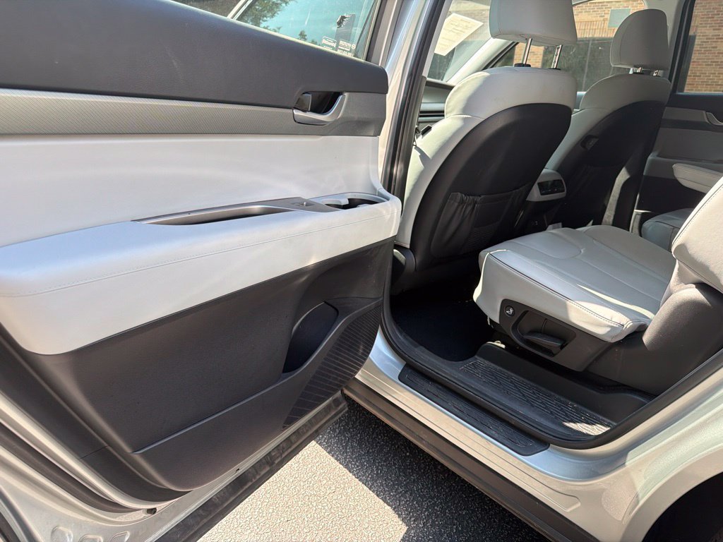 Used 2024 Hyundai Palisade SEL FWD image 14