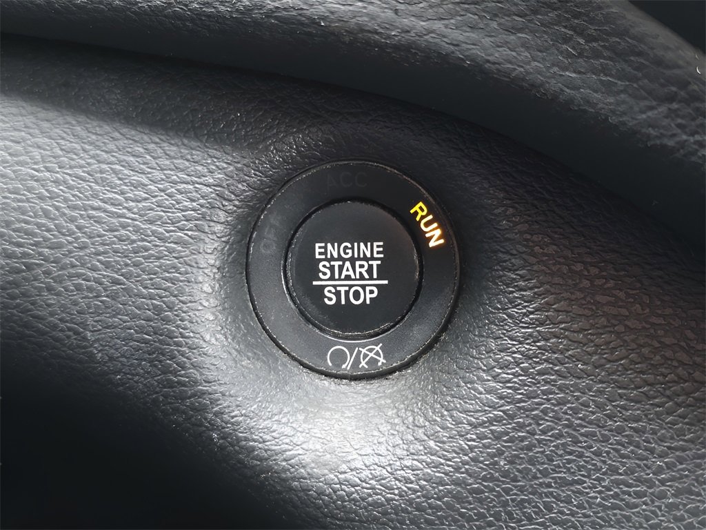 Used 2021 Jeep Cherokee Latitude Lux 80th Anniv w/ Quick Order Package 26U 80TH image 29