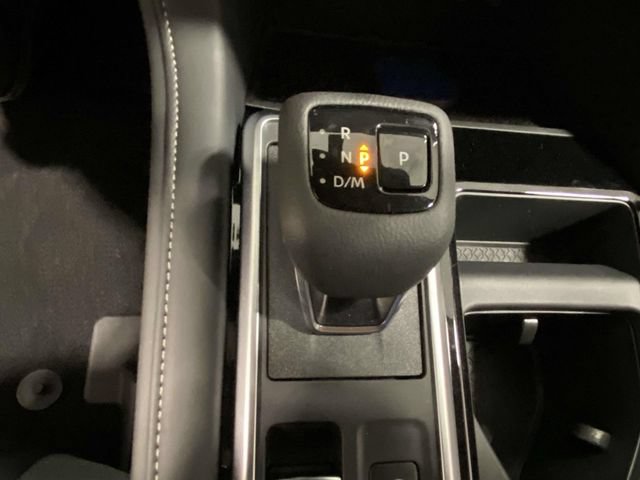 New 2026 Nissan Pathfinder SL FWD image 18