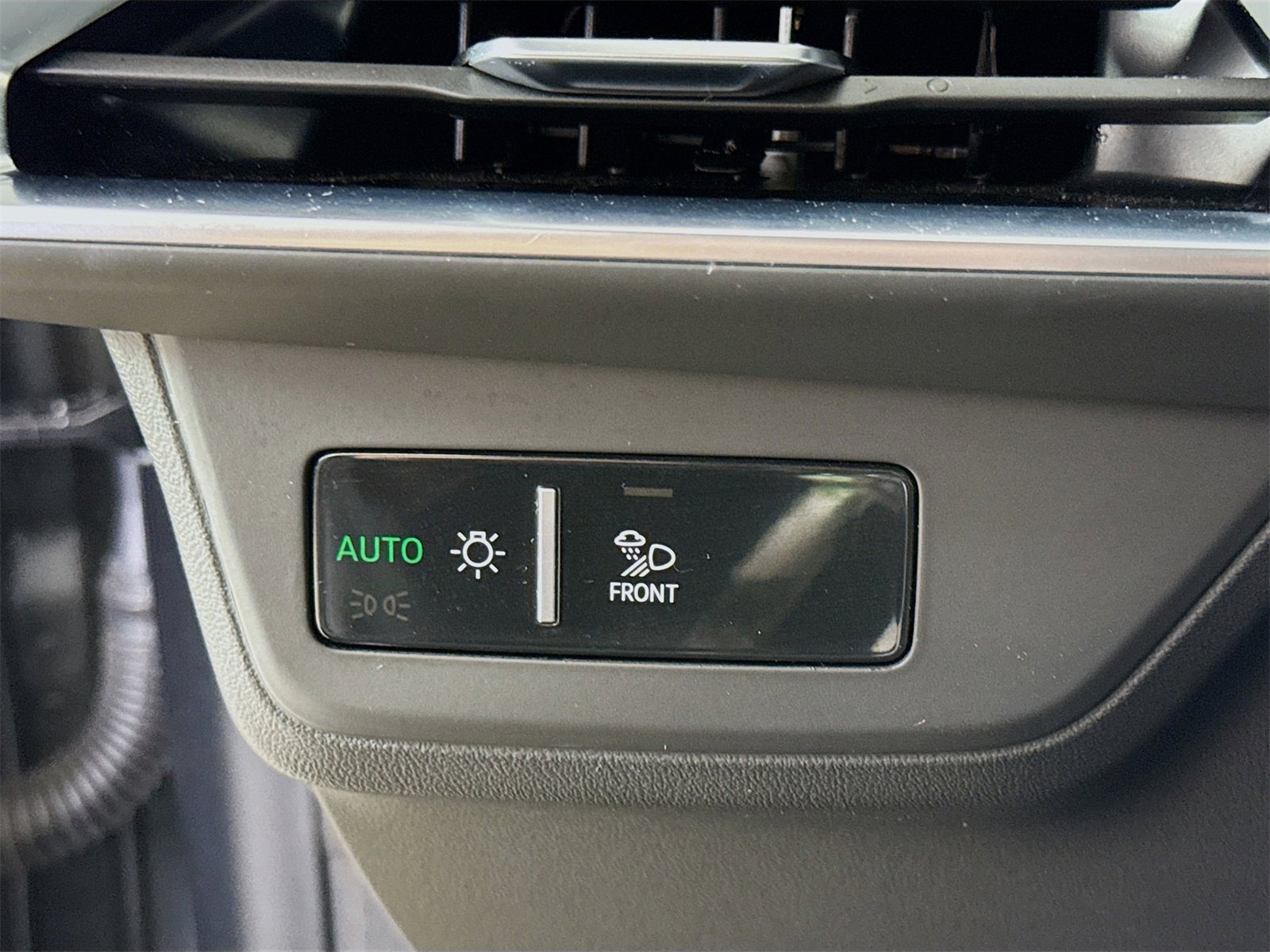 Certified 2024 Audi e-tron GT Premium Plus w/ Executive Package image 10