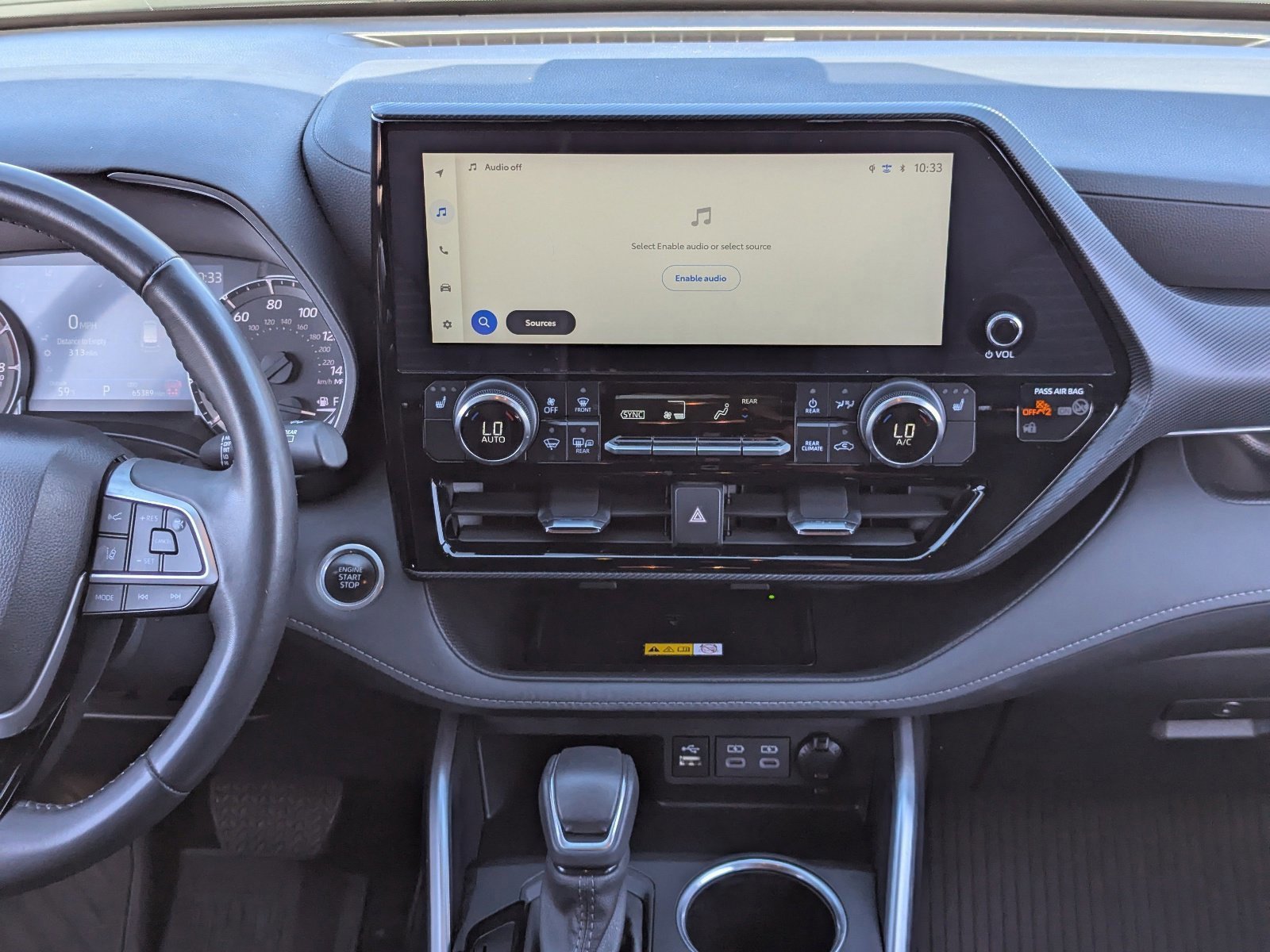 Used 2024 Toyota Highlander XSE image 17