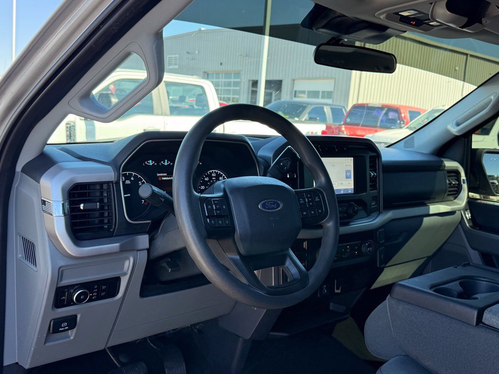 Used 2023 Ford F150 XLT AWD/4WD image 4