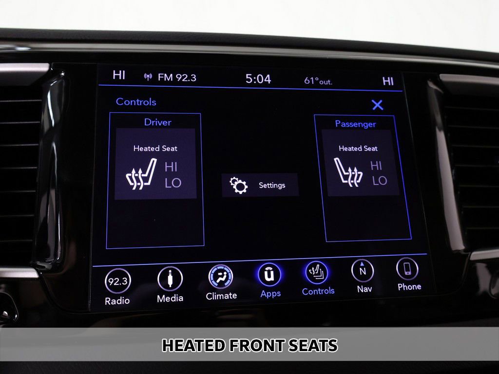 Used 2018 Chrysler Pacifica Touring-L FWD image 6