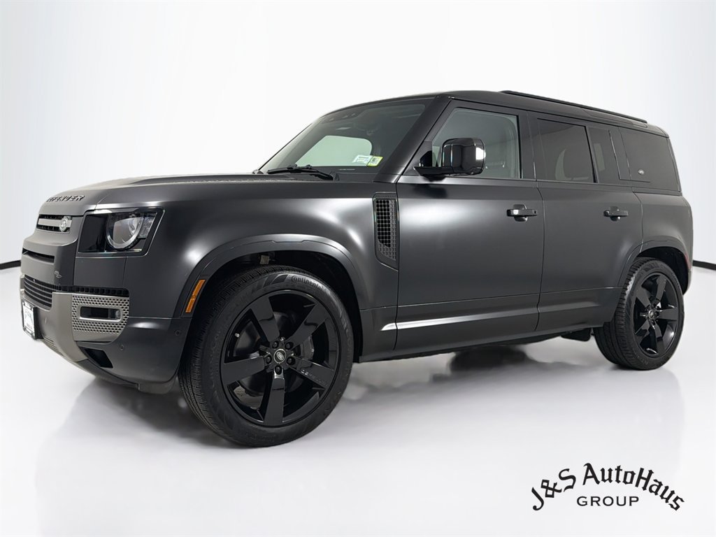 Used 2024 Land Rover Defender 110 X-Dynamic SE AWD/4WD image 3